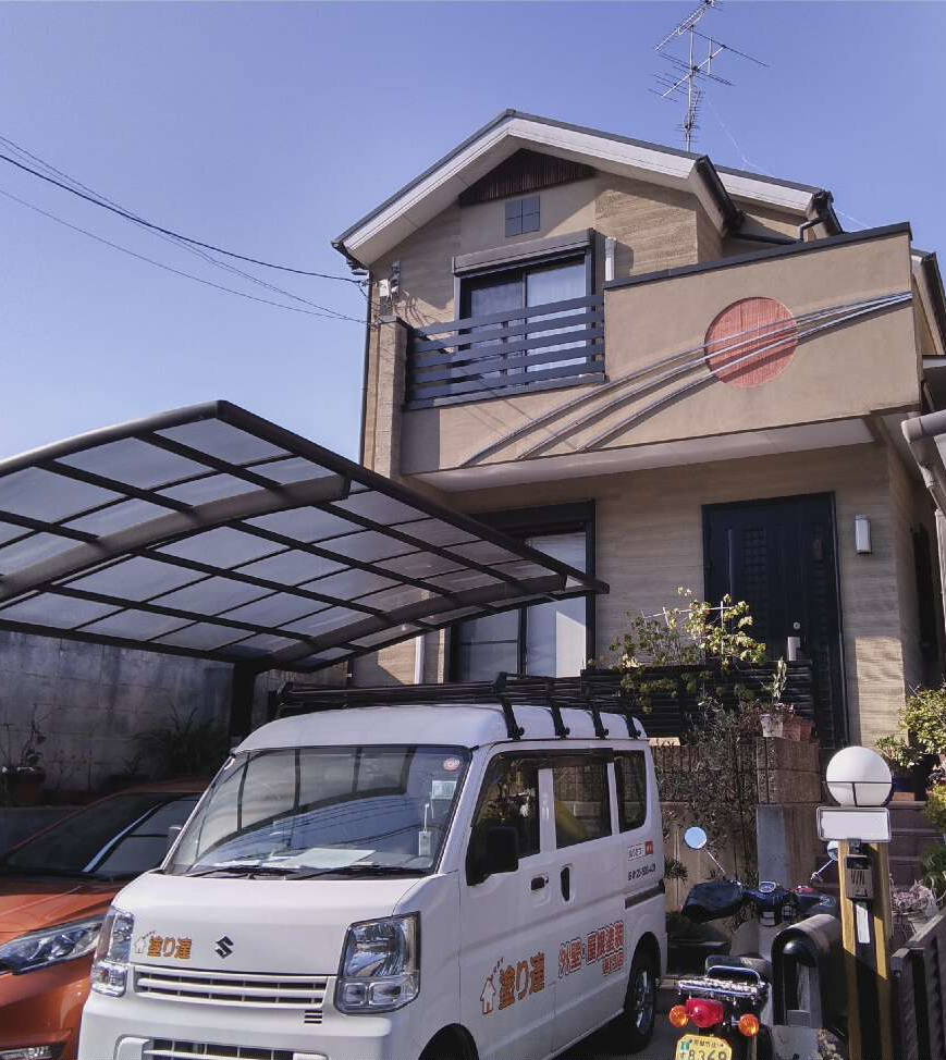 京都市伏見区にて外壁・屋根の塗装をお任せいただきました。 施工前