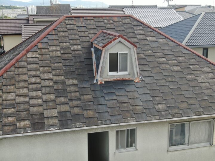 八幡市にて雨漏れしていた屋根の塗装工事をさせていただきました！ 施工前