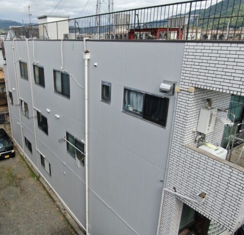 京都市山科区にて築約35年のアパートの一部屋が雨漏れしているとのことでお問合せいただきました！