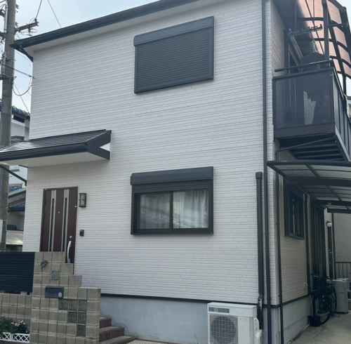 滋賀県草津市にて外壁塗装・屋根工事をさせて頂きました。