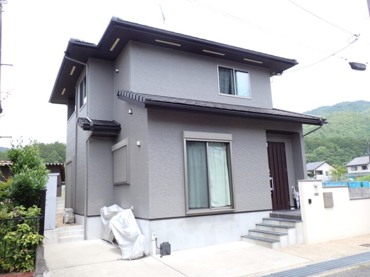 京都市左京区にて外壁塗装と屋根をカバー工法で施工いたしました。