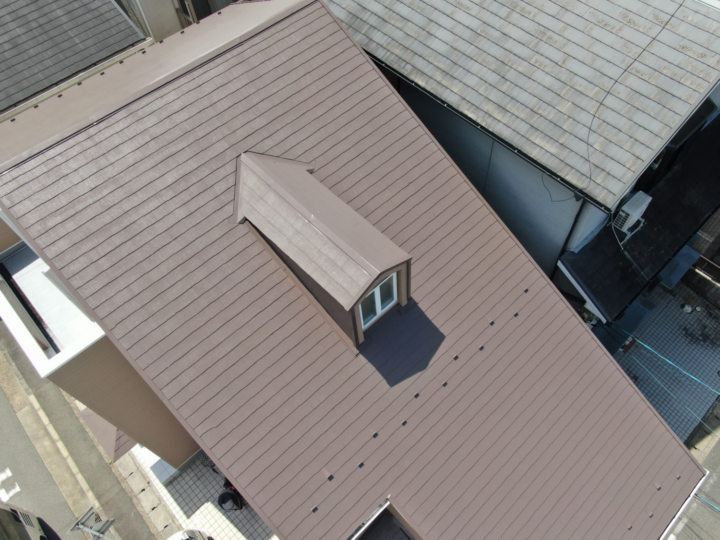 京都市伏見区にて　リフォーム済みのお住まいに屋根塗装をプラス！！