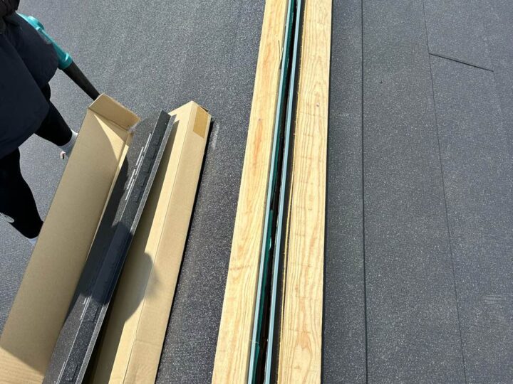 屋根 カバー工法工事