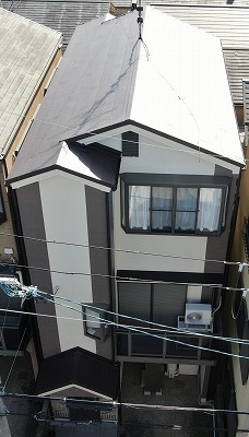 京都市伏見区にて外壁塗装・屋根カバー工法工事をしました！