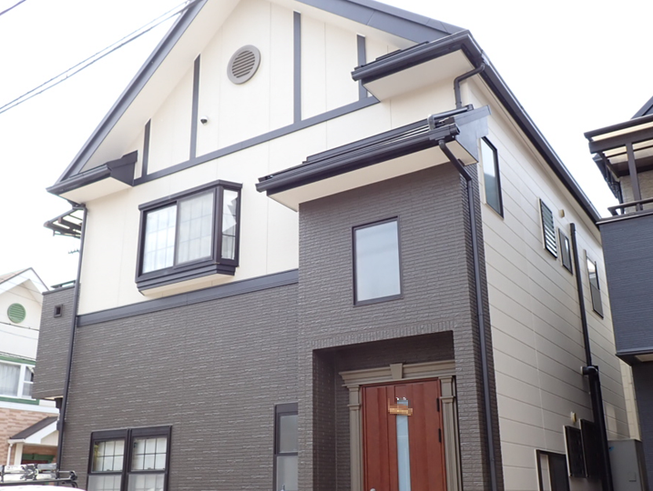 長岡京市にて　スぺリアルNEOの屋根のカバー工法工事を施工させていただきました