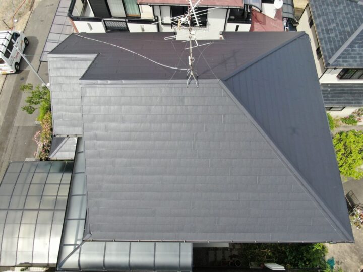 屋根 スーパーガルテクト 施工完了