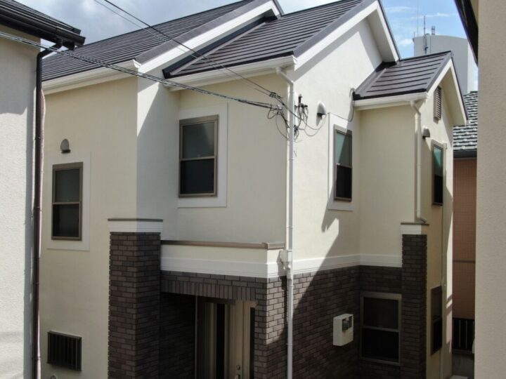 京都市伏見区にて　コロニアルNEOの屋根をスーパーガルテクトに！！